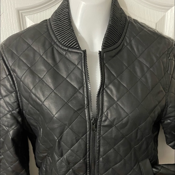 Silent + Noise - Picture 2 of 5